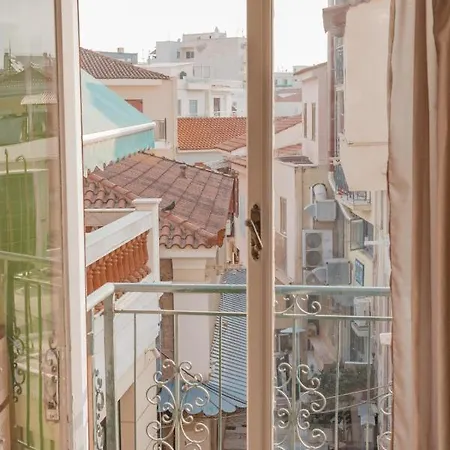 Apartment Home, ιστορικό κέντρο
